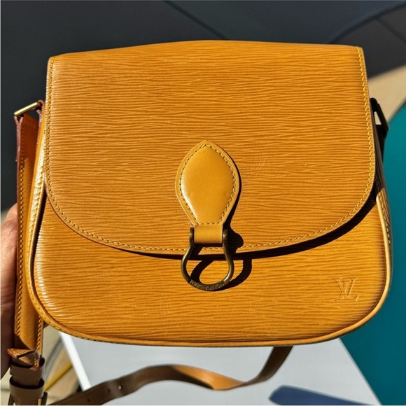 Louis Vuitton Epi St. Cloud PM with COA and Dust bag - Picture 2 of 15